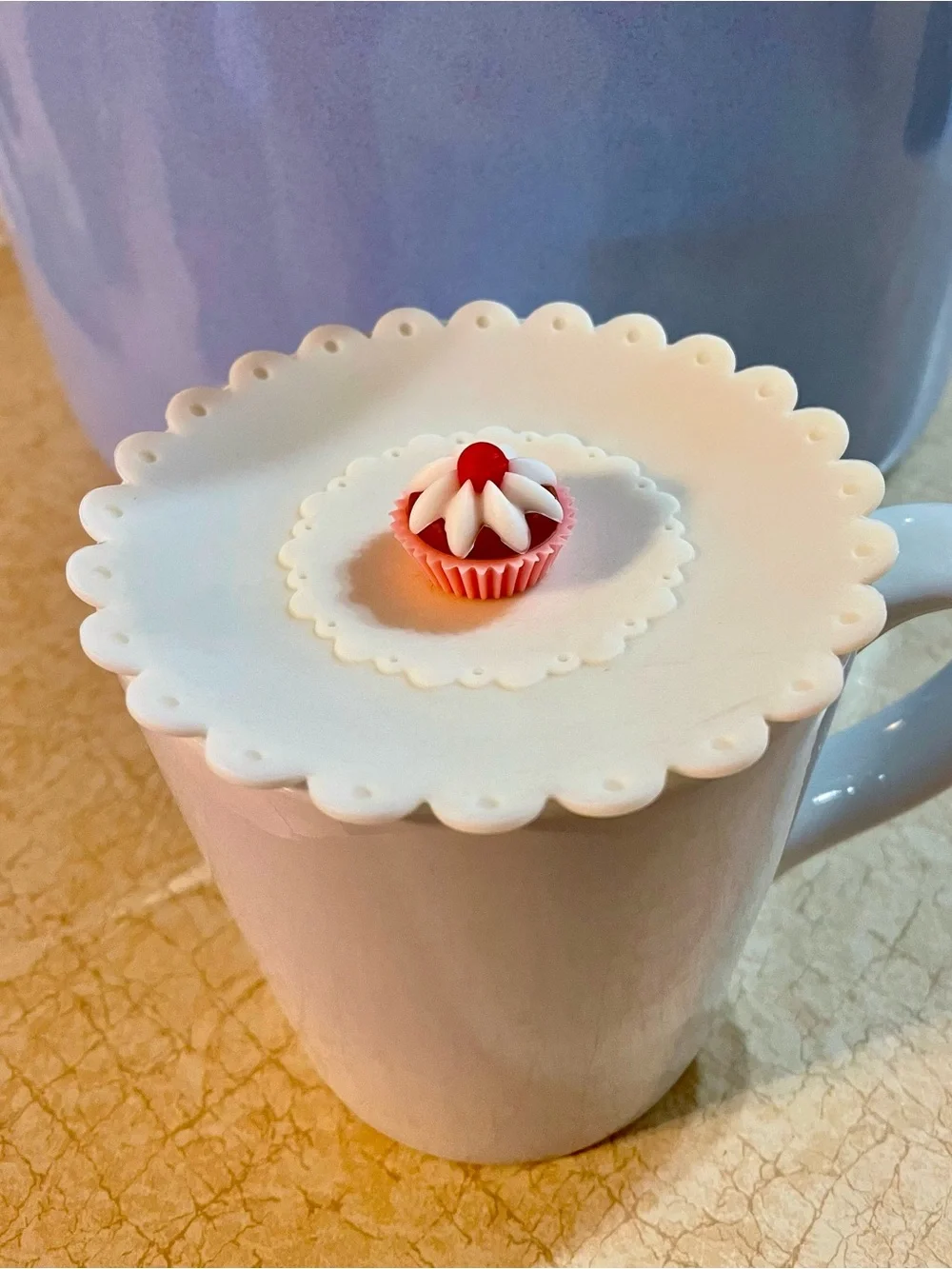 White Silicone Cup Lid with Pink Cupcake Topper
